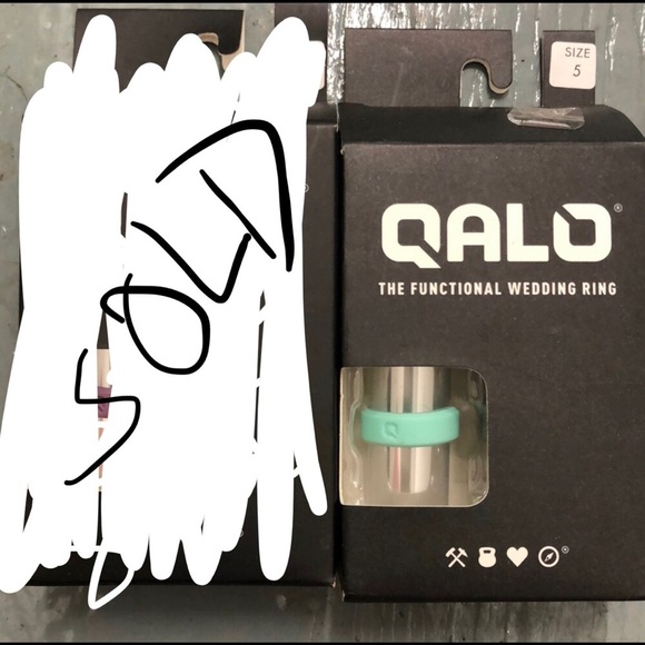 Qalo the Silicon wedding band - Picture 7 of 11